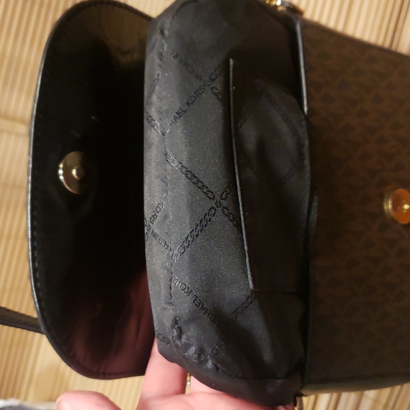Sold Michael Kors Crossbody Logo MK Brown and Black Purse - Picture 12 of 15